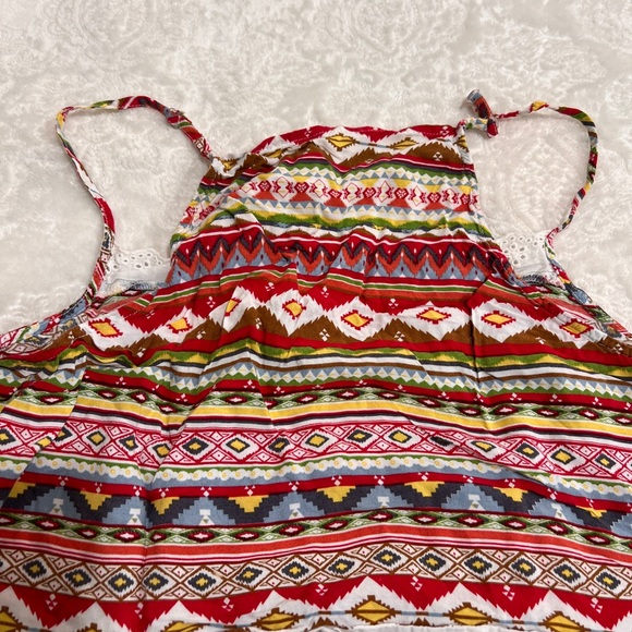 Colorful Patterned Crop Top - Picture 4 of 4